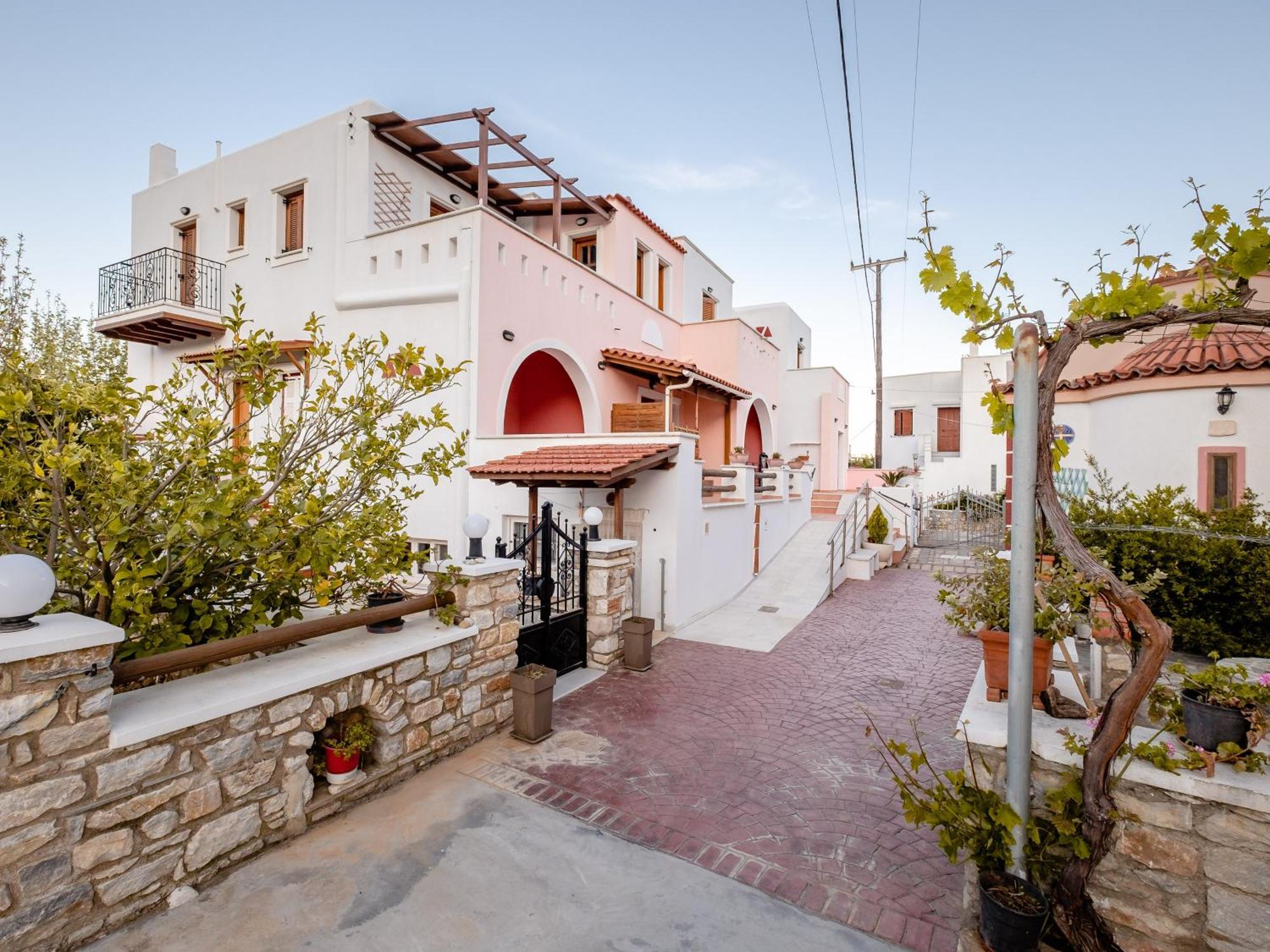 Cozy & Peaceful Apartment In Chalki Khalkion Экстерьер фото