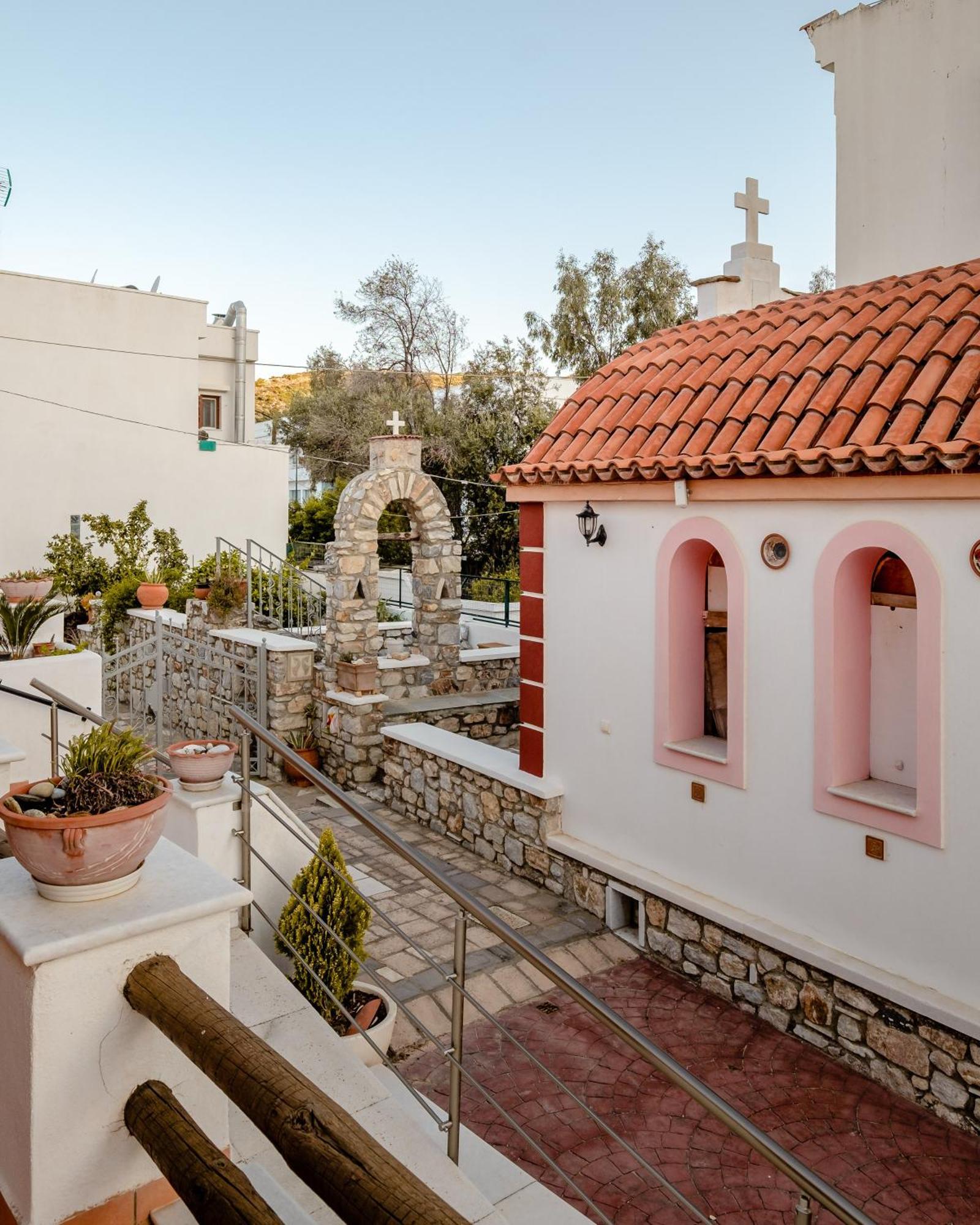 Cozy & Peaceful Apartment In Chalki Khalkion Экстерьер фото
